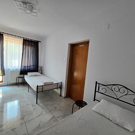 Z Villa Bucarest Extérieur photo