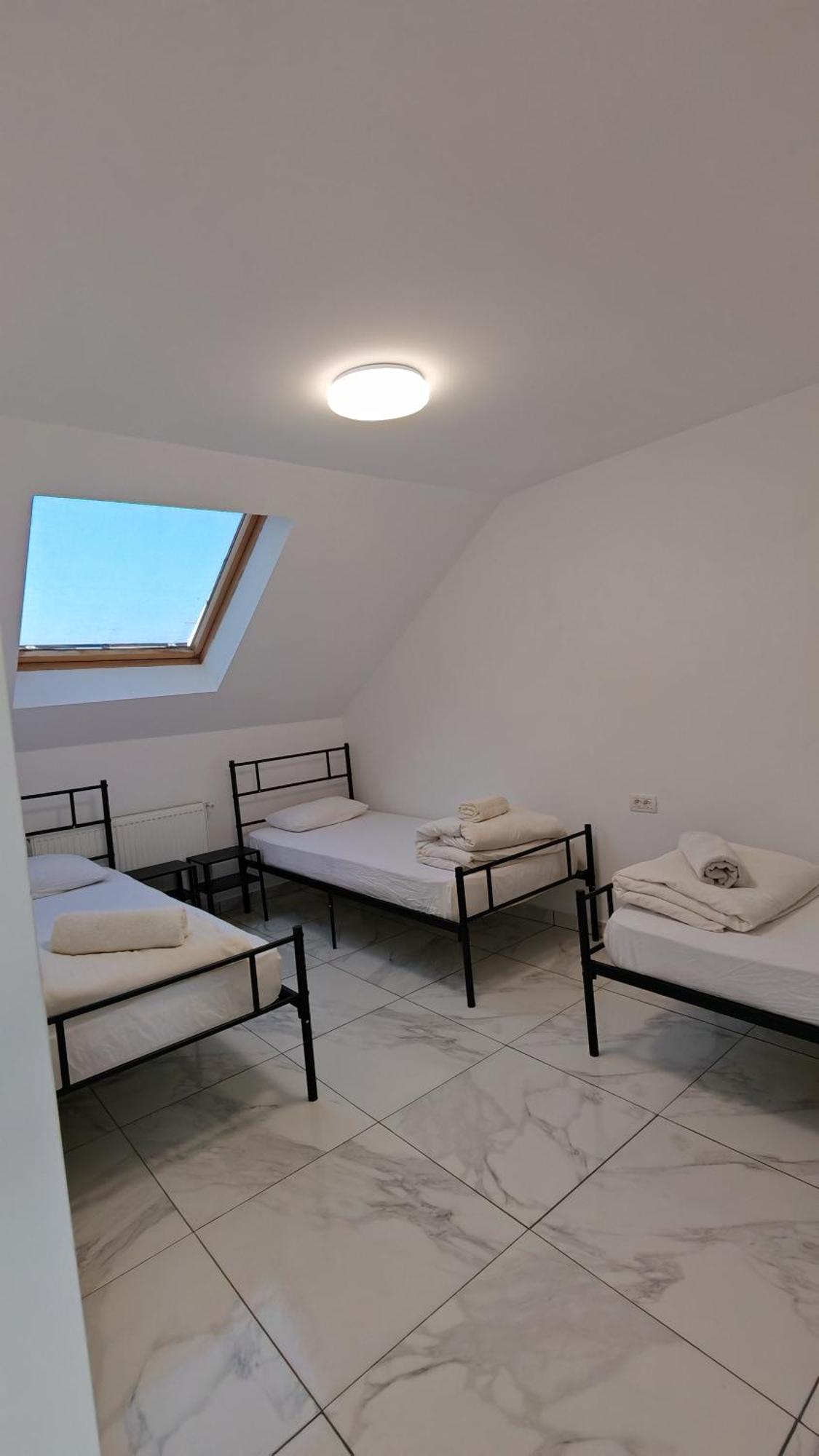 Z Villa Bucarest Extérieur photo