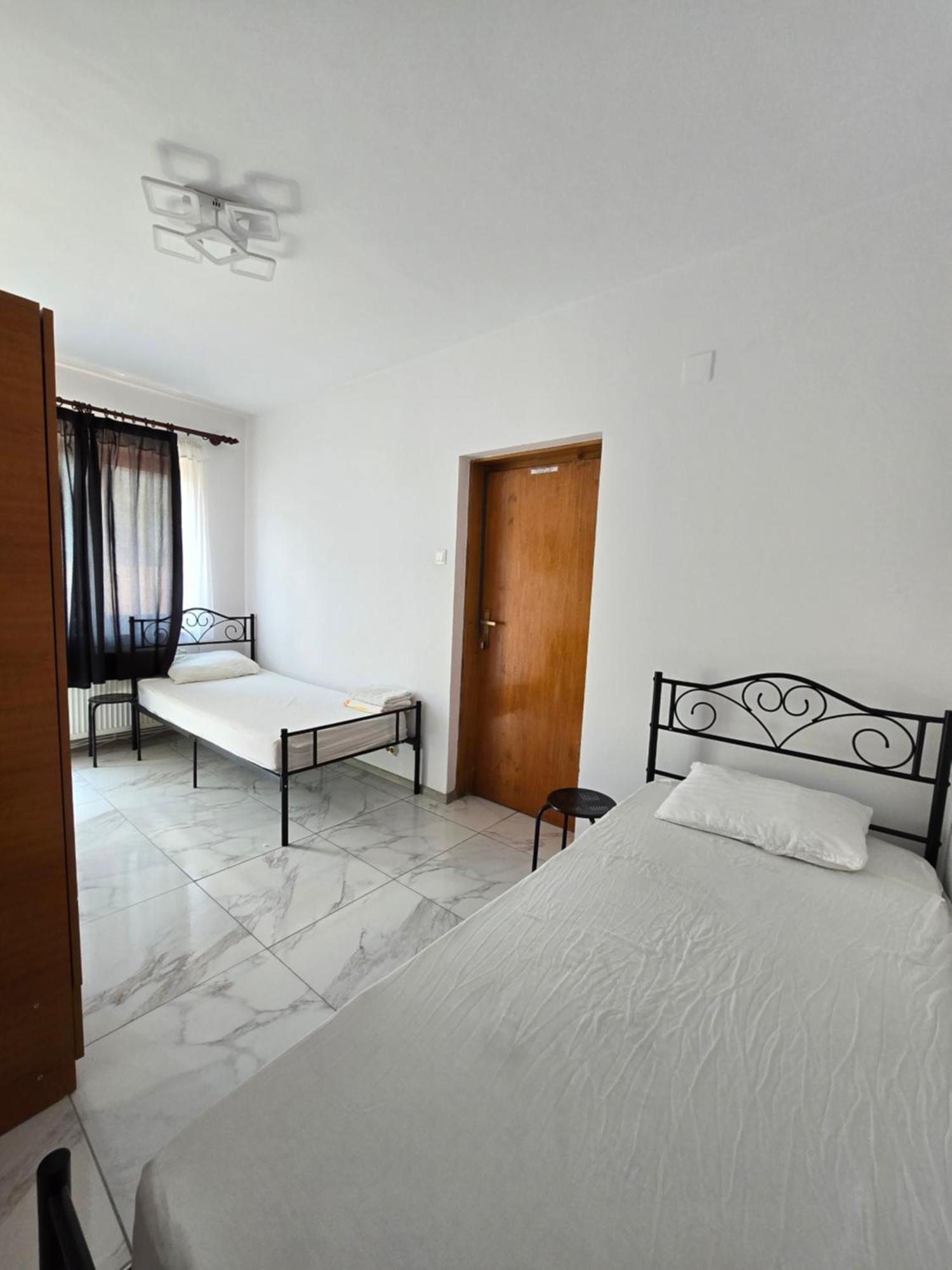 Z Villa Bucarest Extérieur photo